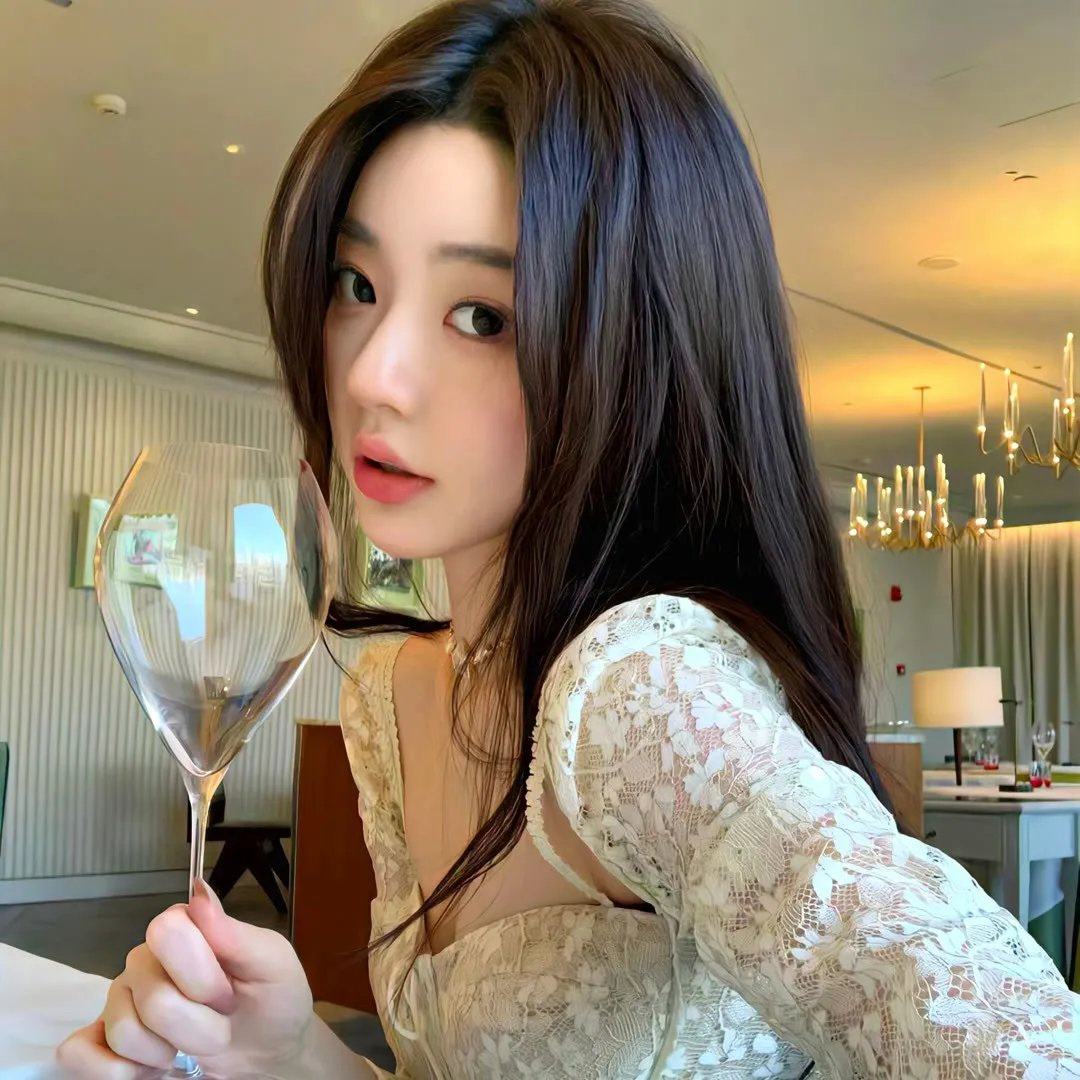 纸板屋女孩